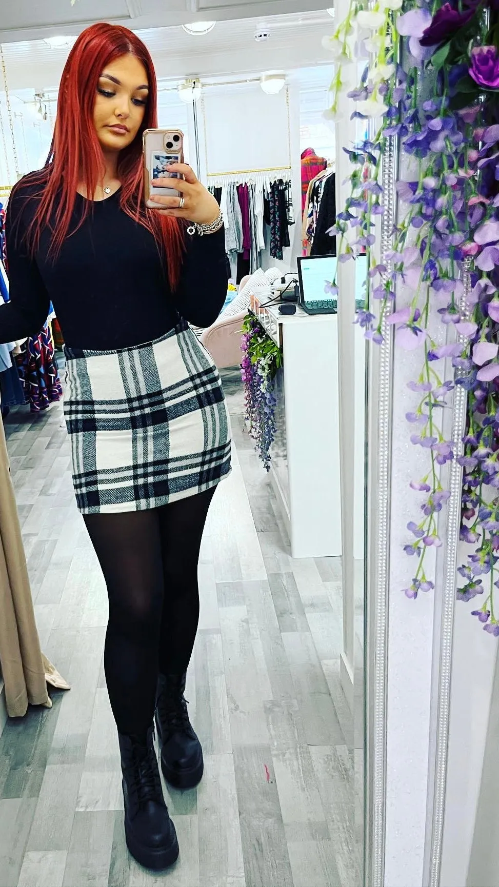 NM FLANNY MINI SKIRT - BLACK/SUGAR