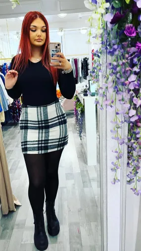 NM FLANNY MINI SKIRT - BLACK/SUGAR